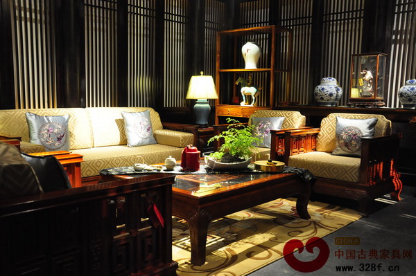 陰陽(yáng)結(jié)合的燈光設(shè)計(jì)(戴為紅木供圖)