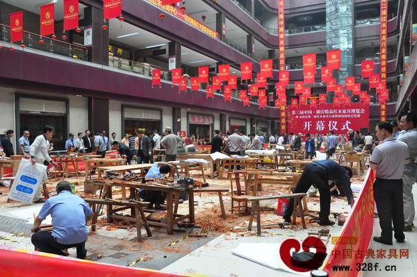 榫卯結(jié)構(gòu)技藝比賽現(xiàn)場