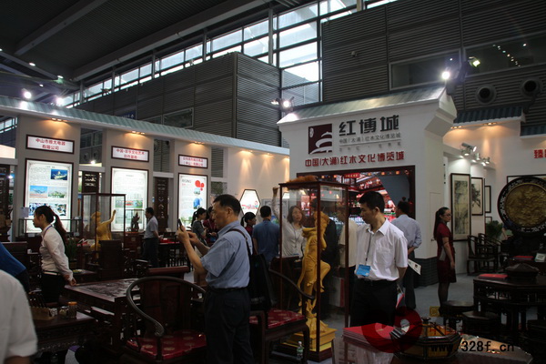 中山館內(nèi)豐富的展品讓參觀者興致盎然