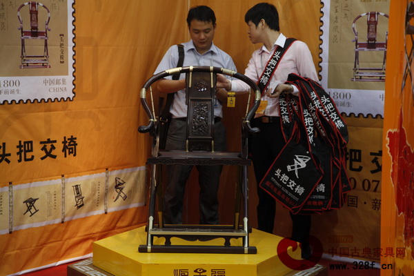 深圳文博會(huì)上,紅木家具企業(yè)齊聚9號(hào)館,帶來(lái)全新文化體驗(yàn)