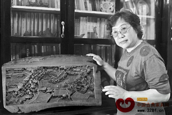 萬正蘭和她的木雕作品《清明上河圖》