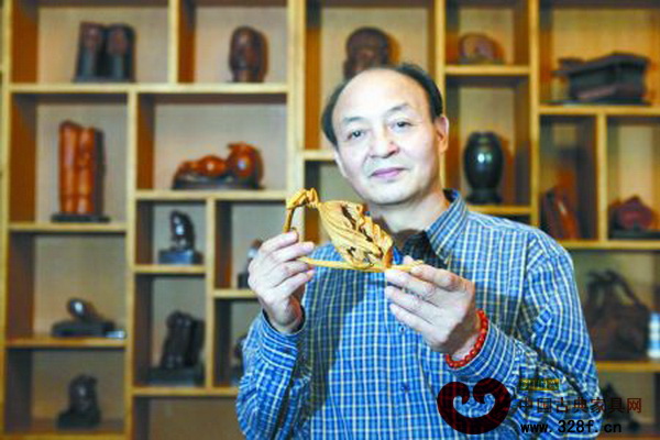 工藝美術(shù)大師柯愈勄