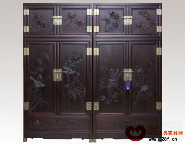 御典紅木——大葉紫檀花鳥(niǎo)衣柜