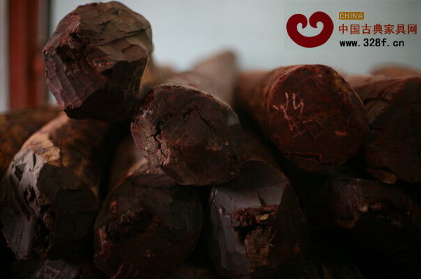 小葉紫檀中料行情低迷,價(jià)格下降約15-30%