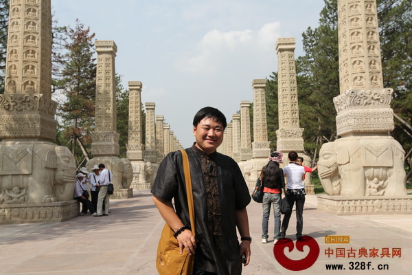 本書作者牛曉霆