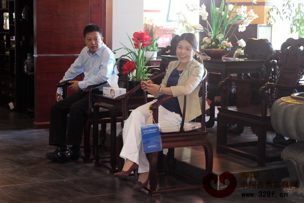 在事業(yè)和家庭上,方楊燕都是成功的女人