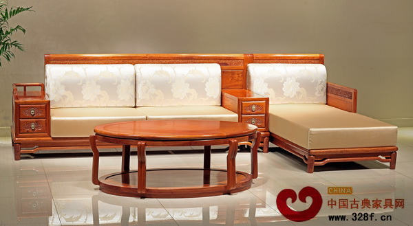 東成紅木推出的新古典紅木家具系類廣受消費者歡迎