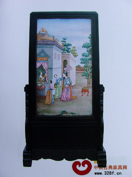 圖六_紫檀邊框銅胎畫琺瑯西洋仕女像插屏