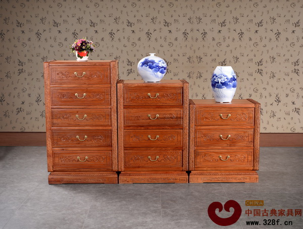 東方紅韻三斗柜、四斗柜、五斗柜(蘇陽紅供圖)