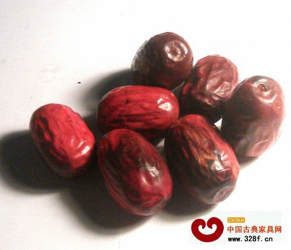 “紅棗”形象逼真，難辨真假