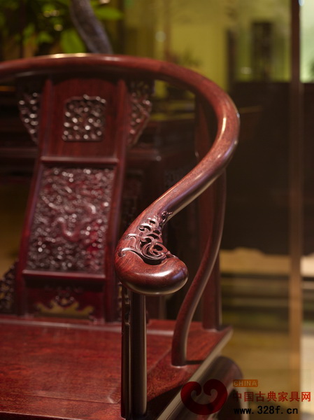 區(qū)氏臻品——圈椅局部