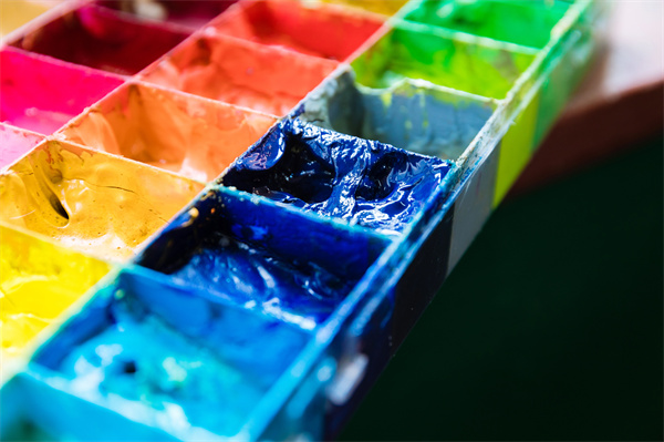 這里@顏色控，打造鮮活多變理想家