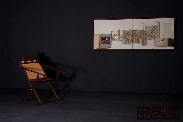  陳丹青布面油畫與區(qū)氏臻品躺椅