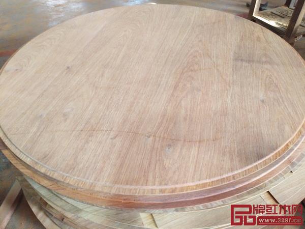 一木一器,“前言”品牌家具面板無色差,渾然一體 一木一器,“前言”品牌家具面板無色差,渾然一體