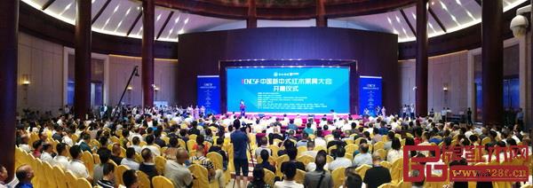 “對(duì)的時(shí)機(jī) + 對(duì)的內(nèi)容 + 對(duì)的傳播 + 對(duì)的執(zhí)行”讓中國（中山）新中式紅木家具展不僅在中國家具展會(huì)領(lǐng)域占有一席之地，更是將“新中式紅木家具” 推向新的發(fā)展高潮 