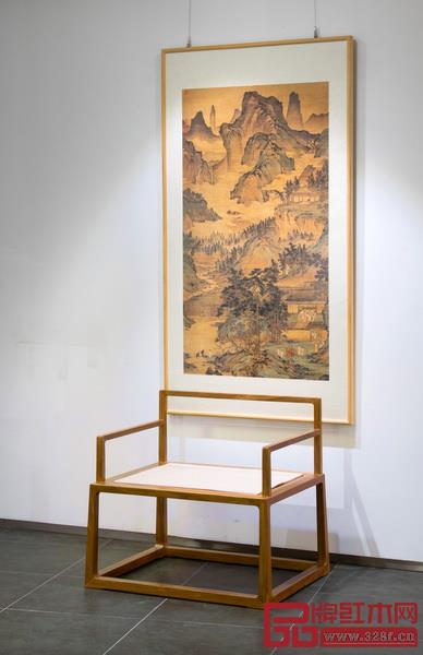 在傳統(tǒng)家具改良中，人體工學應是設計創(chuàng)新踐行者的重要發(fā)力點。（圖|濟南天地儒風明式家具設計研究所盧克巖）