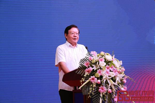 全國政協(xié)十一屆委員、全國工商聯(lián)九屆副主席、中國西部研究與發(fā)展促進會理事長程路 全國政協(xié)十一屆委員、全國工商聯(lián)九屆副主席、中國西部研究與發(fā)展促進會理事長程路