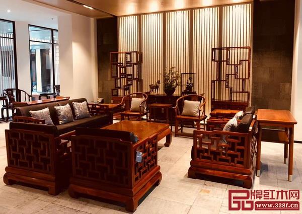 戴為品牌生活美學(xué)館中的戴為紅木展廳 戴為品牌生活美學(xué)館中的戴為紅木展廳