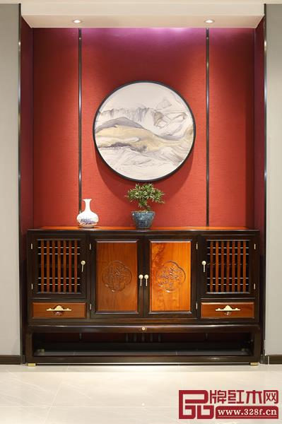 印巷森刻“喜上梅梢”系列中式人文家具?