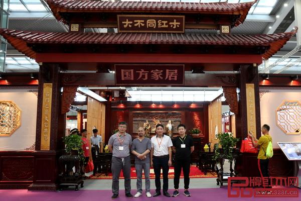 國方家居展館裝修設(shè)計大氣磅礴、引人注目 國方家居展館裝修設(shè)計大氣磅礴、引人注目