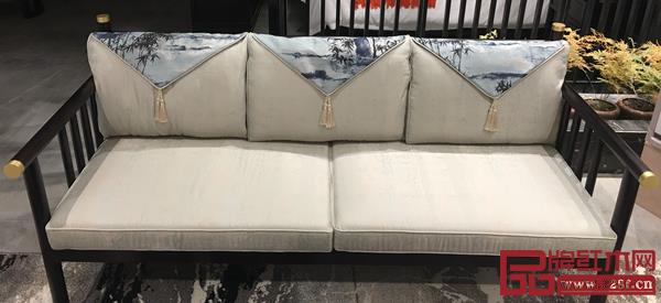 檀一特惠活動款《流影沙發(fā)》三人位