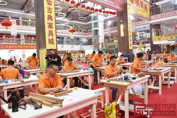 2018年中國技能大賽全國家具制作職業(yè)技能競賽廣東新會賽區(qū)選拔賽現(xiàn)場 2018年中國技能大賽全國家具制作職業(yè)技能競賽廣東新會賽區(qū)選拔賽現(xiàn)場