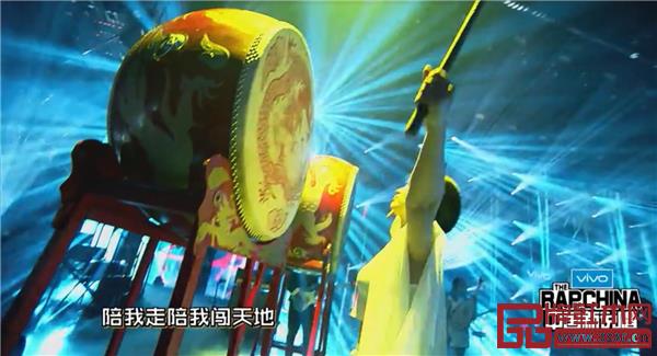 吳亦凡在《中國新說唱》現(xiàn)場表演畫面 吳亦凡在《中國新說唱》現(xiàn)場表演畫面