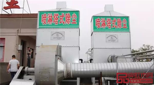 御乾堂紅木于2016年率先實現(xiàn)生產(chǎn)車間除塵設備全覆蓋