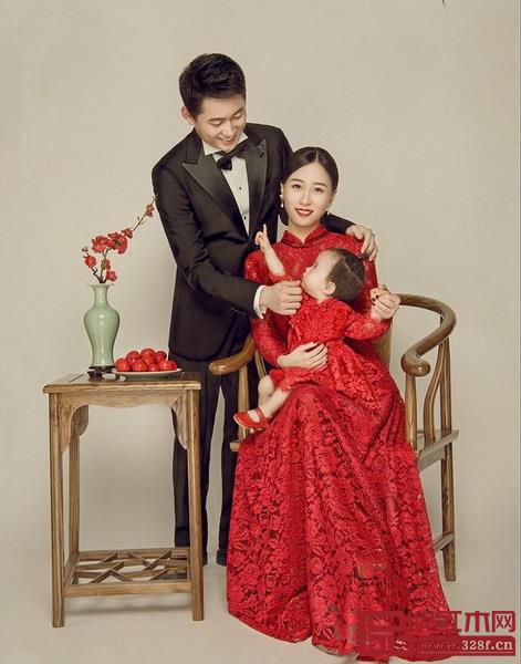 現(xiàn)代與中式風(fēng)格搭配更具韻味(圖片來源:TANG VISION) 現(xiàn)代與中式風(fēng)格搭配更具韻味(圖片來源:TANG VISION)