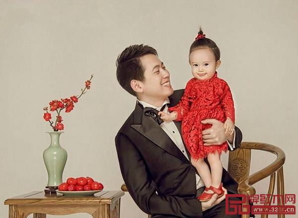 現(xiàn)代與中式風(fēng)格搭配更具韻味(圖片來源:TANG VISION) 現(xiàn)代與中式風(fēng)格搭配更具韻味(圖片來源:TANG VISION)