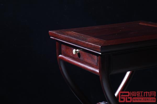 “低材高做”,恒達木業(yè)產(chǎn)品深受消費者喜愛 “低材高做”,恒達木業(yè)產(chǎn)品深受消費者喜愛