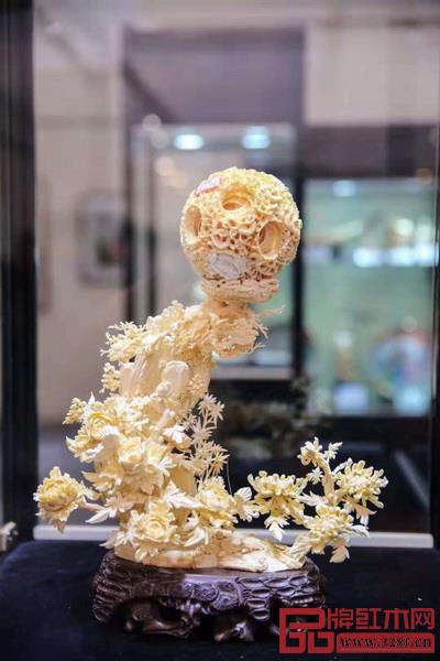 “三雕·一彩·一繡”主題展館展現(xiàn)特色嶺南工藝美術(shù)文化 “三雕·一彩·一繡”主題展館展現(xiàn)特色嶺南工藝美術(shù)文化