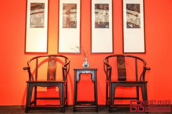 “盒子空間”展示的經(jīng)典紅木家具 “盒子空間”展示的經(jīng)典紅木家具