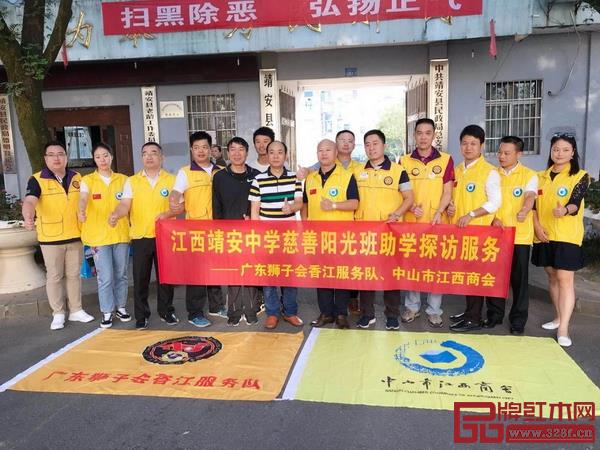 自加入獅子會(huì)以來(lái)，胡春龍積極履行承諾，做“參與式”公益，堅(jiān)持與獅友們一起深入基層、投身公益