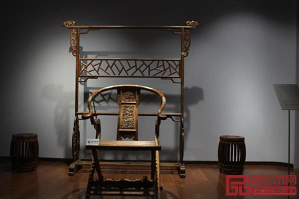 蘇藝天工大師系列——顧志浩家具藝術(shù)展展出的部分作品 蘇藝天工大師系列——顧志浩家具藝術(shù)展展出的部分作品