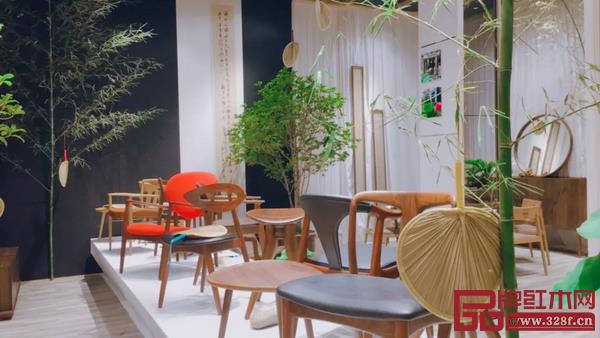 五花八門的空間展示讓觀展者目不暇接 五花八門的空間展示讓觀展者目不暇接