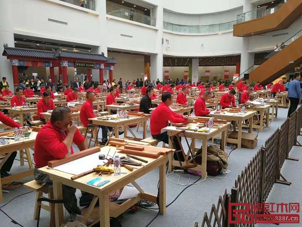 總決賽選手們正在認真的準備