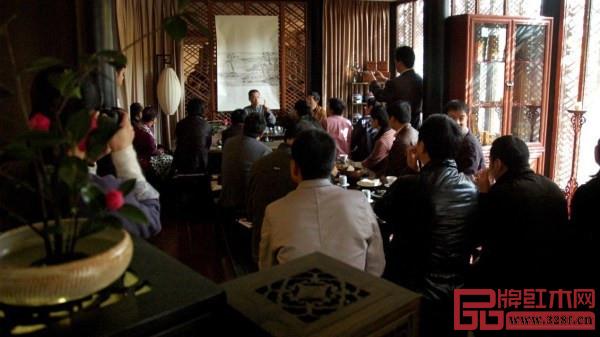 江南會(huì)里談商論道 江南會(huì)里談商論道