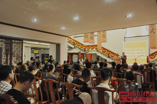 志成紅木贊助院線電影《護(hù)苗在行動(dòng)》新聞發(fā)布會(huì)現(xiàn)場(chǎng)? 志成紅木贊助院線電影《護(hù)苗在行動(dòng)》新聞發(fā)布會(huì)現(xiàn)場(chǎng)?