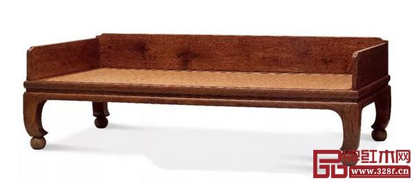 明末清初黃花梨有束腰馬蹄足三屏風(fēng)獨板圍子羅漢床 209×103×66厘米 成交價:人民幣1380萬元 明末清初黃花梨有束腰馬蹄足三屏風(fēng)獨板圍子羅漢床 209×103×66厘米 成交價:人民幣1380萬元