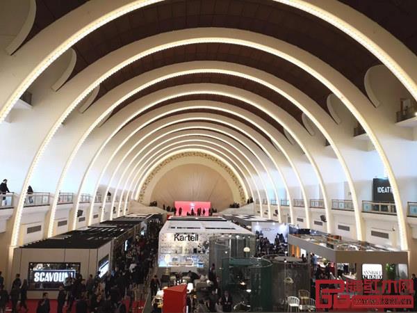 米蘭國際家具(上海)展覽會(huì)在上海展覽中心拉開序幕 米蘭國際家具(上海)展覽會(huì)在上海展覽中心拉開序幕