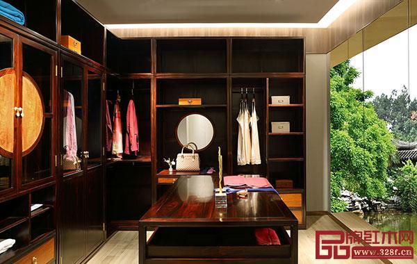  東成·文宋的黑酸枝定制衣帽間