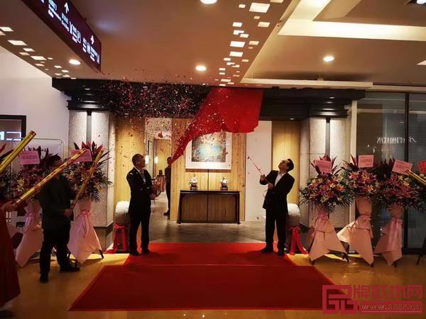 魯班木藝羊城新店開業(yè),一眾嘉賓見證 魯班木藝羊城新店開業(yè),一眾嘉賓見證