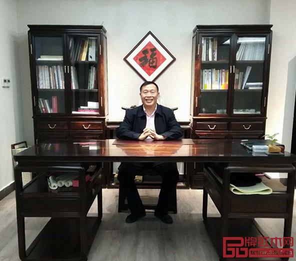 中國(guó)林業(yè)產(chǎn)業(yè)聯(lián)合會(huì)品牌建設(shè)分會(huì)理事長(zhǎng)、中國(guó)品牌建設(shè)促進(jìn)會(huì)專(zhuān)家委員會(huì)委員蔣周明 中國(guó)林業(yè)產(chǎn)業(yè)聯(lián)合會(huì)品牌建設(shè)分會(huì)理事長(zhǎng)、中國(guó)品牌建設(shè)促進(jìn)會(huì)專(zhuān)家委員會(huì)委員蔣周明