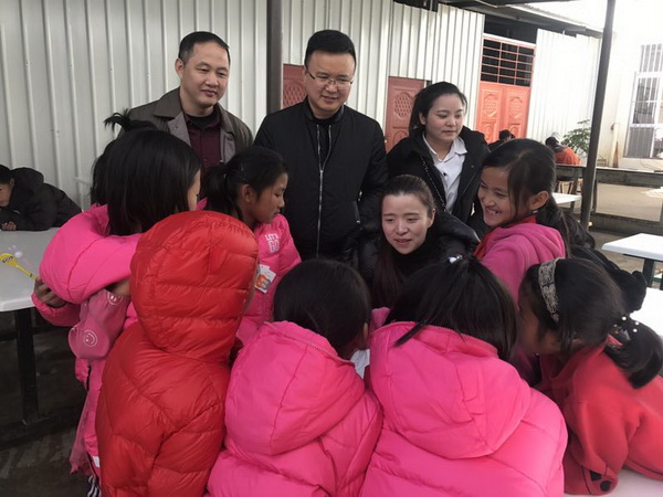  東成文宋“暖冬”愛心公益團與期垤小學(xué)師生交流互動