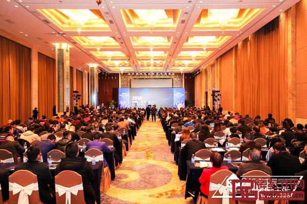 2019名家具·展覽新主張新聞發(fā)布會(huì)現(xiàn)場(chǎng)嘉賓云集、高朋滿座 2019名家具·展覽新主張新聞發(fā)布會(huì)現(xiàn)場(chǎng)嘉賓云集、高朋滿座