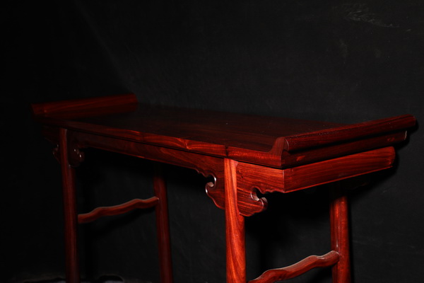 傳統(tǒng)水磨絕技讓家具更具光彩 傳統(tǒng)水磨絕技讓家具更具光彩