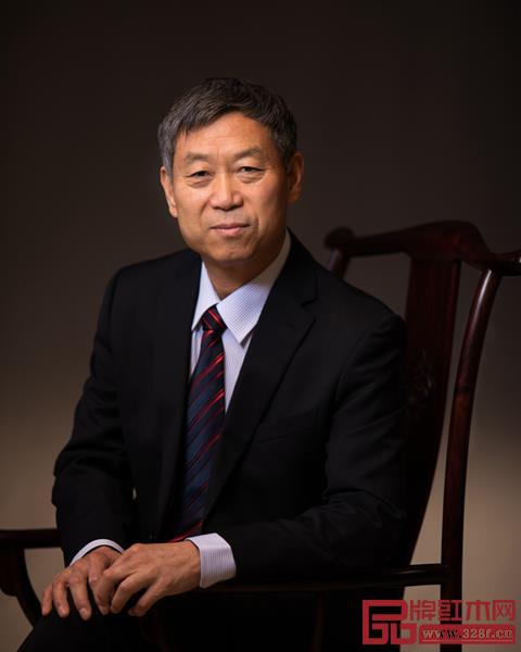 山東巧奪天工家具有限公司董事長張愛冬 山東巧奪天工家具有限公司董事長張愛冬