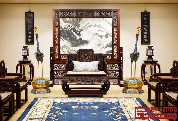 區(qū)氏臻品明清家具藝術(shù)館及展廳內(nèi)部