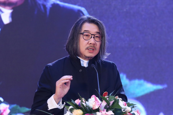 石大宇：紅木家具創(chuàng)新繞開明式家具的沉重“負(fù)擔(dān)”| 大咖之聲第3期